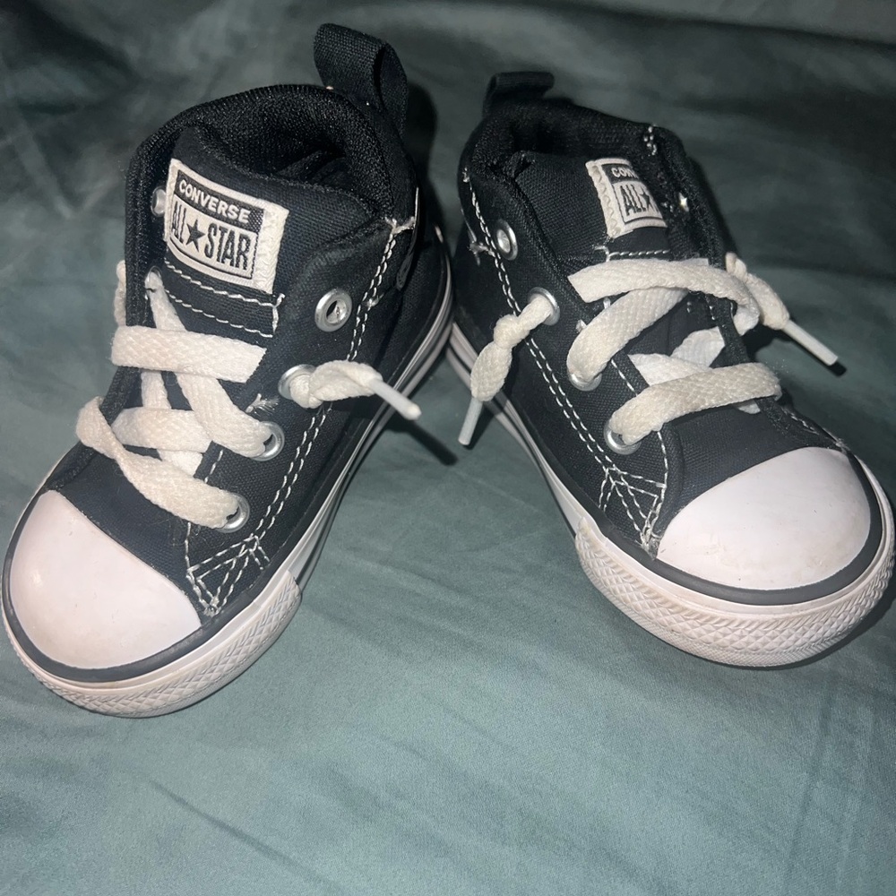 Size 4 converse
